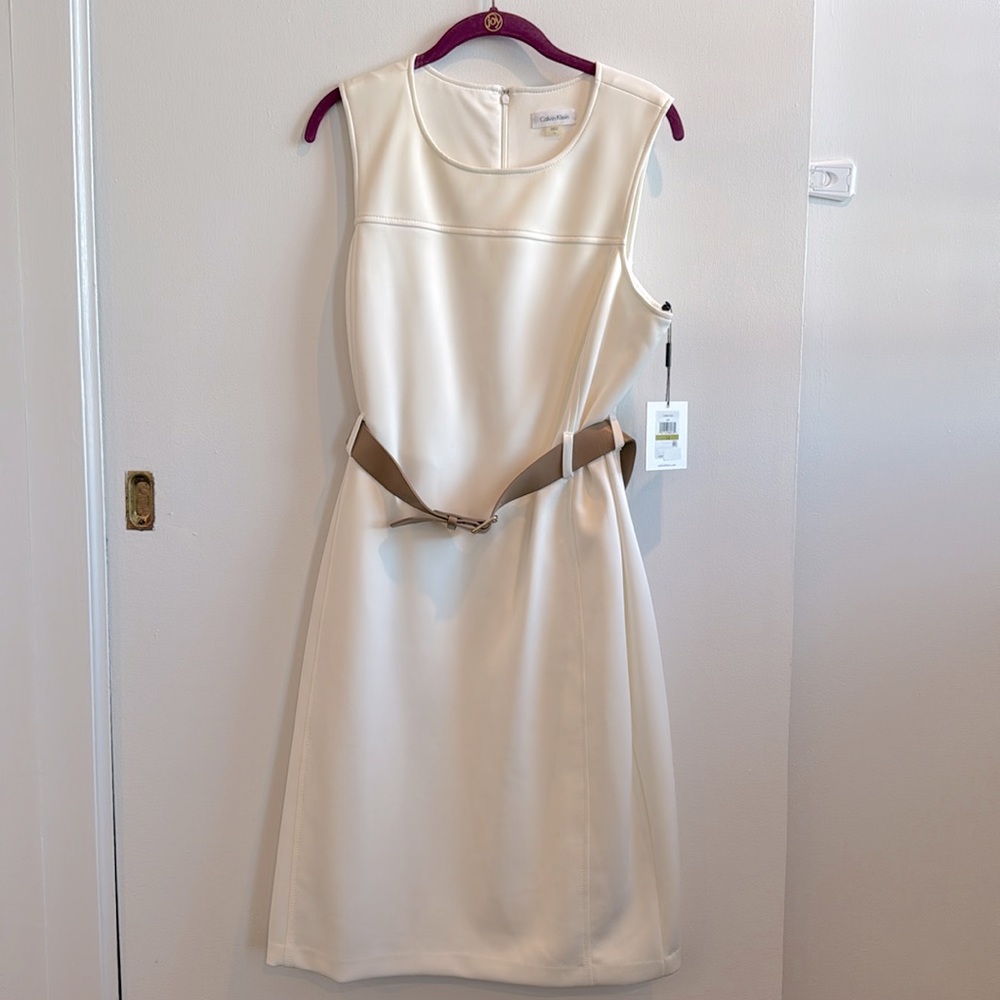 BRAND NEW: Calvin Klein White Bodycon Dress 👗